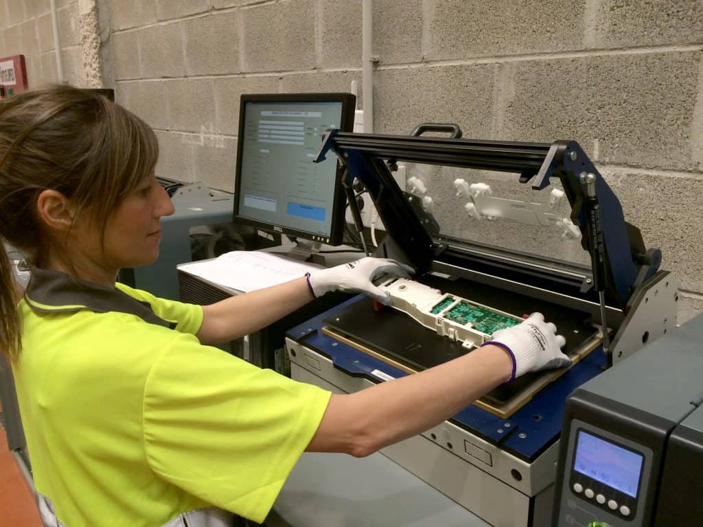 Sareteknika incorpora un nuevo servicio de grabación de circuitos impresos para electrodomésticos